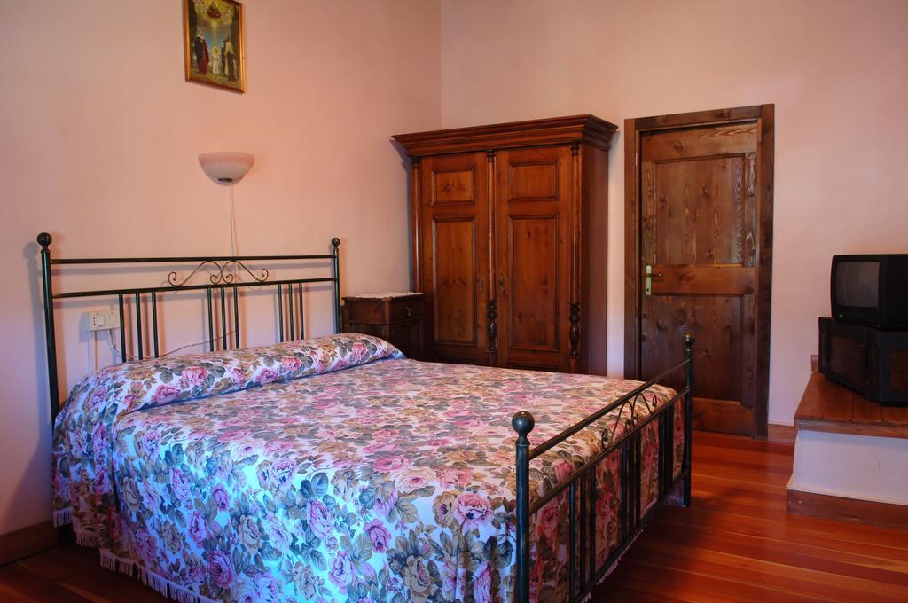Agriturismo Ca Serrantonio Villa Урбания Екстериор снимка